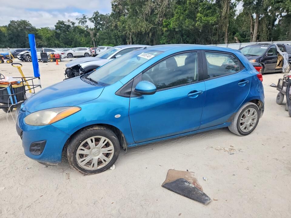 2011 MAZDA Mazda2