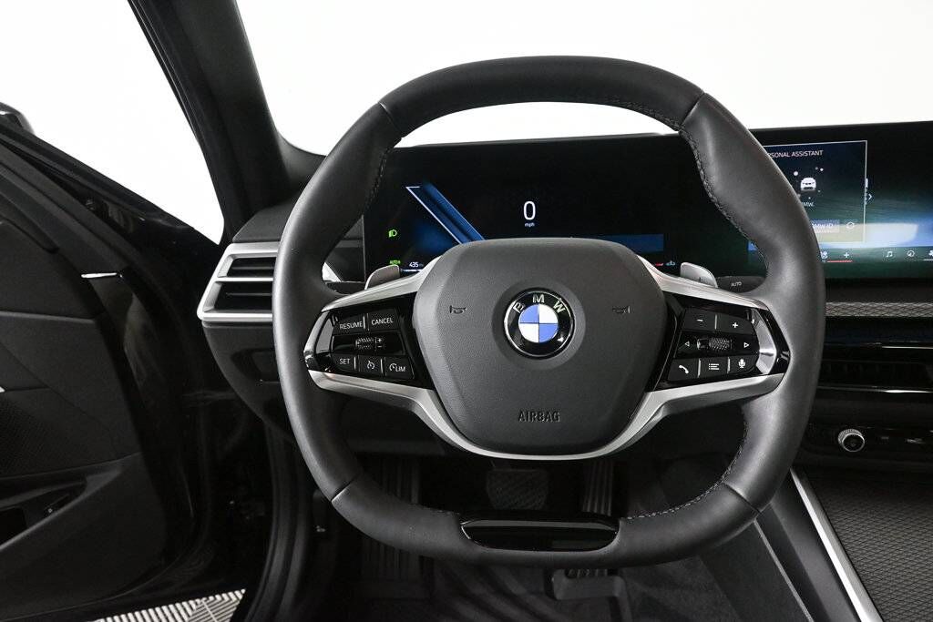 2025 BMW 330i
