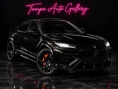 2019 LAMBORGHINI URUS