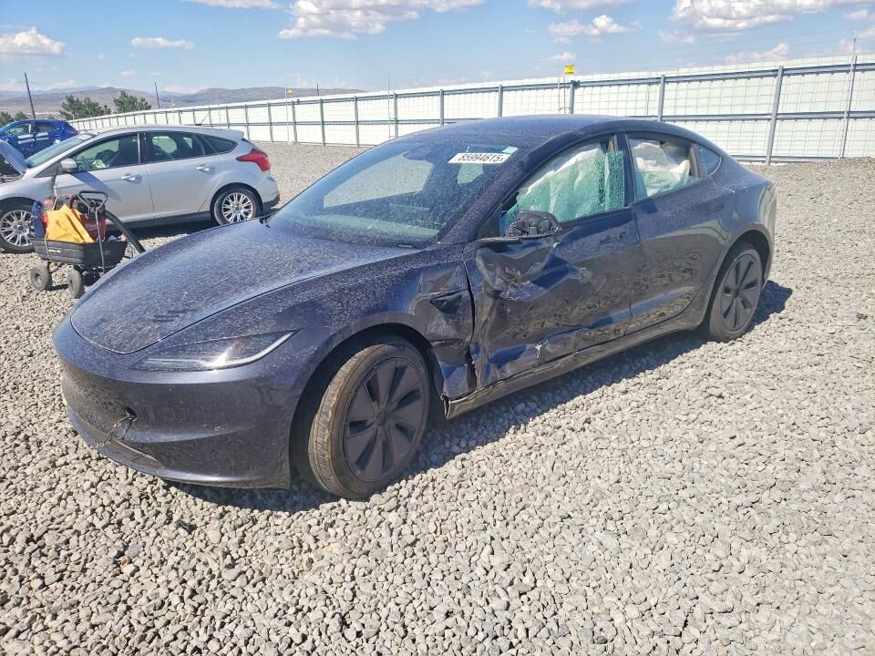 2026 TESLA Model 3