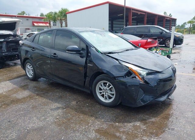 2017 TOYOTA PRIUS