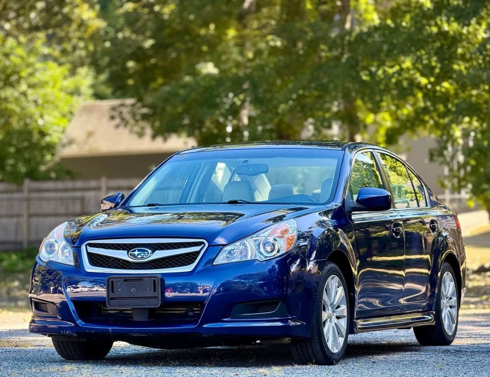 2011 SUBARU Legacy