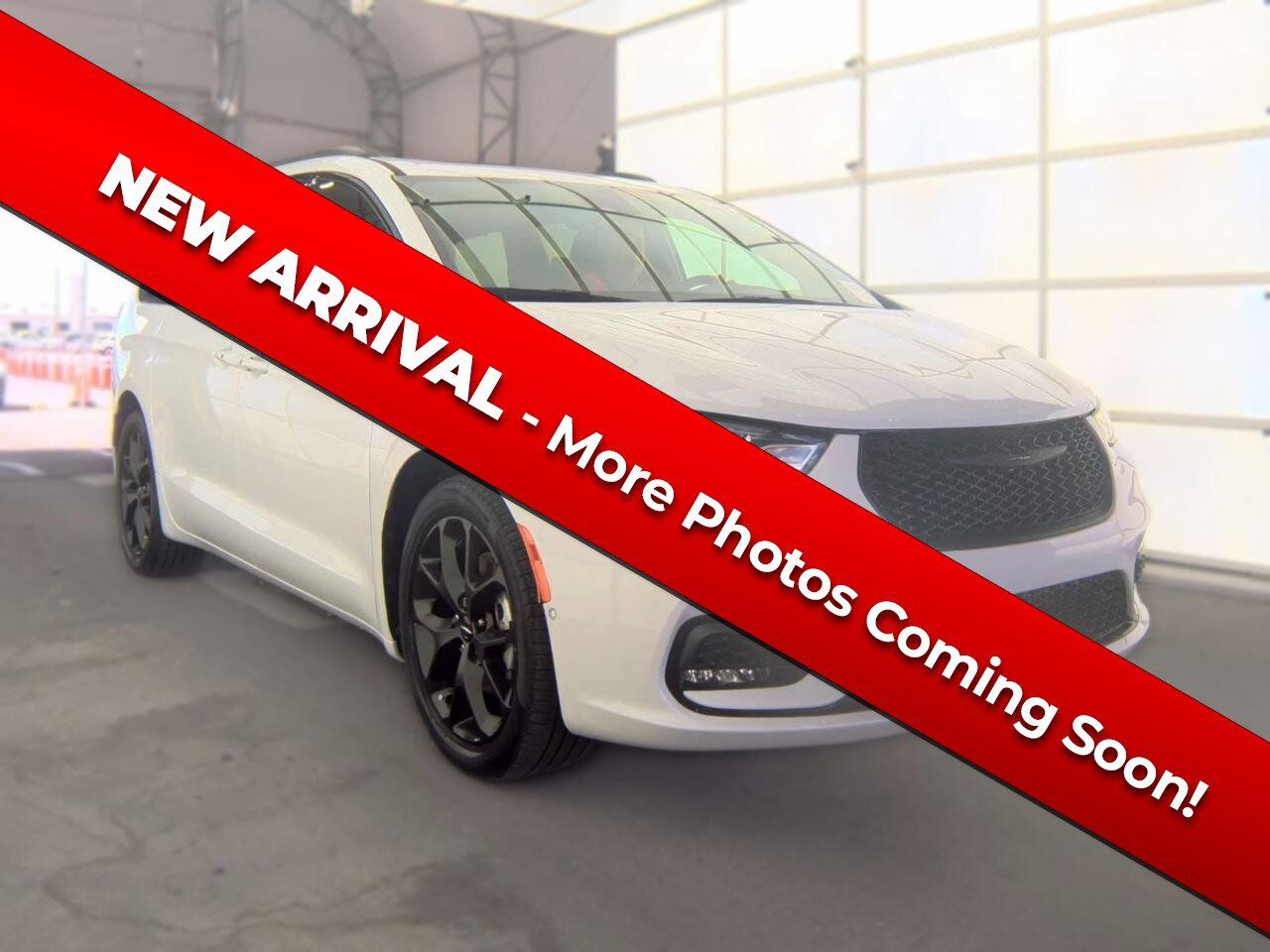 2023 CHRYSLER Pacifica