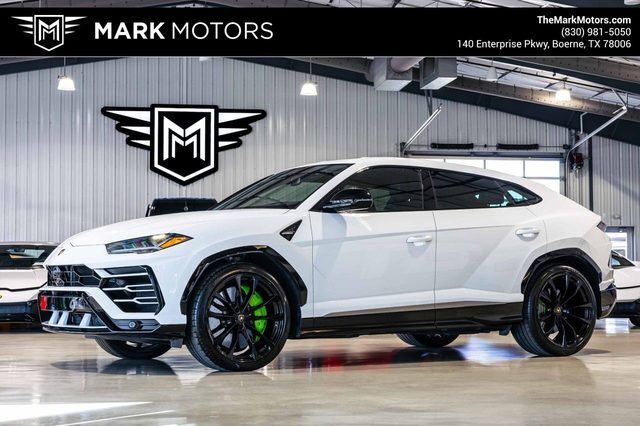 2021 LAMBORGHINI URUS