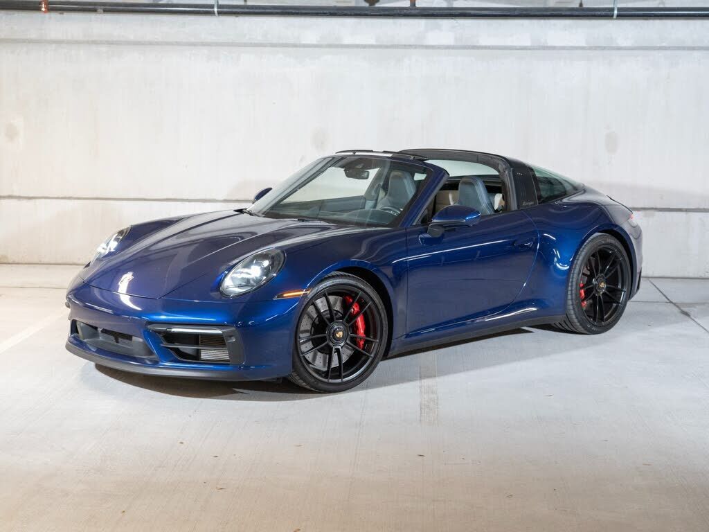 2022 PORSCHE 911