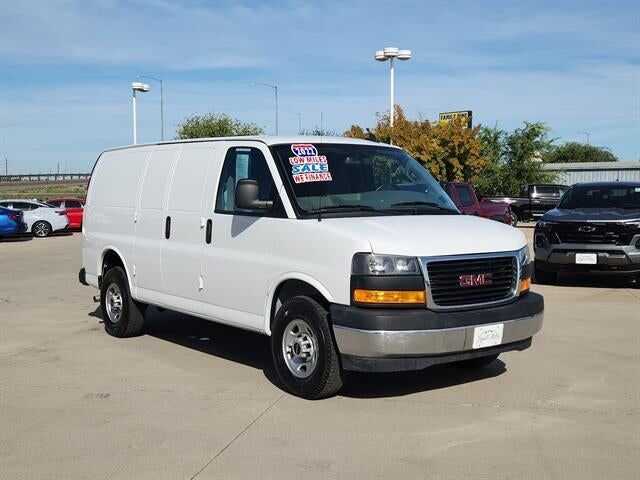 2022 GMC Savana