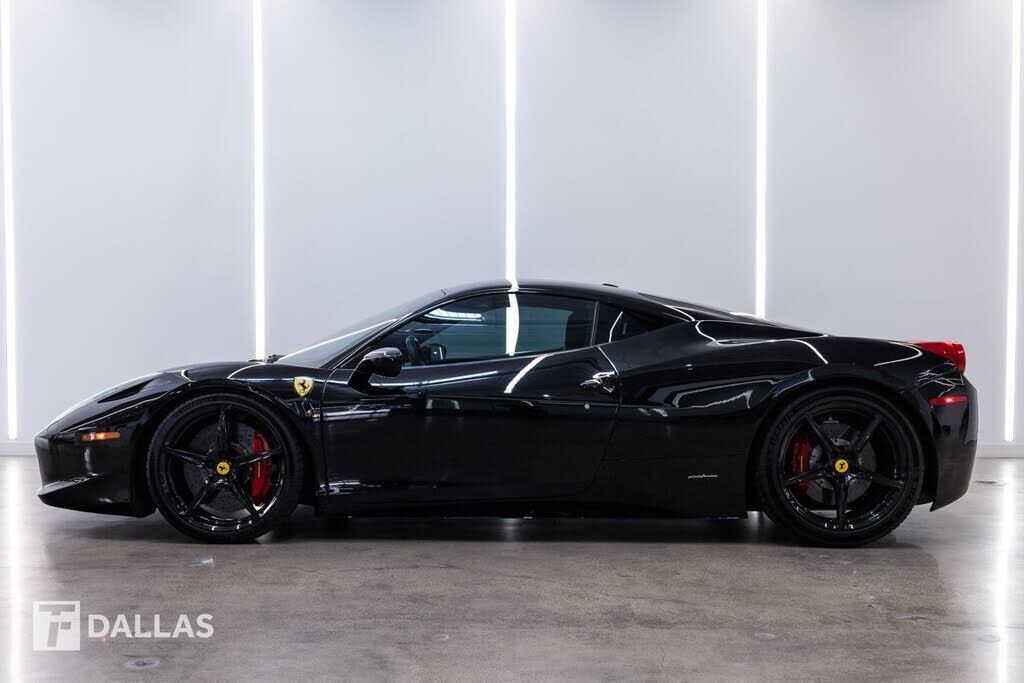 2012 FERRARI 458 Italia