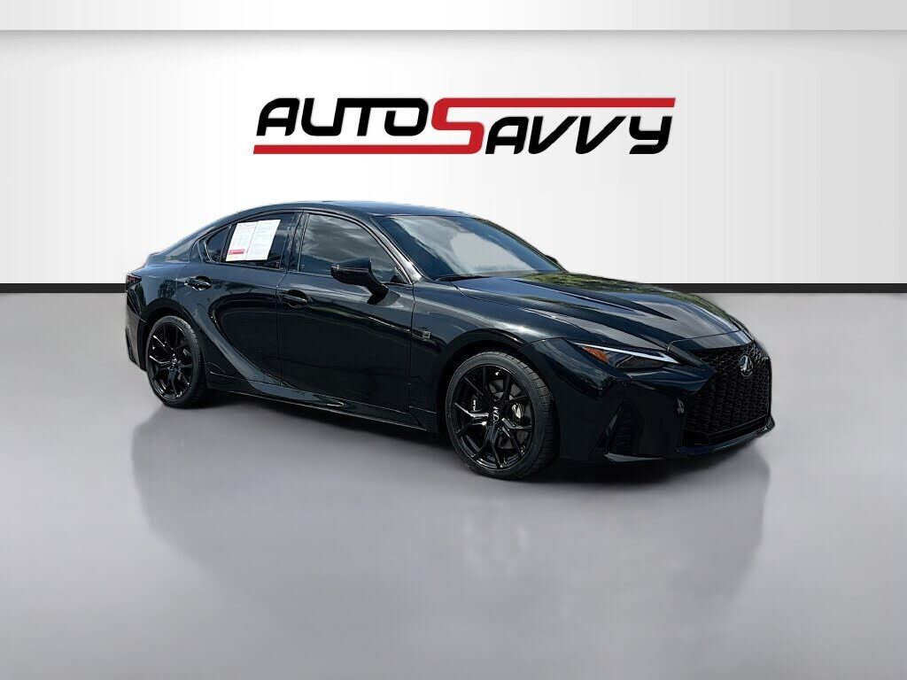 2025 LEXUS IS