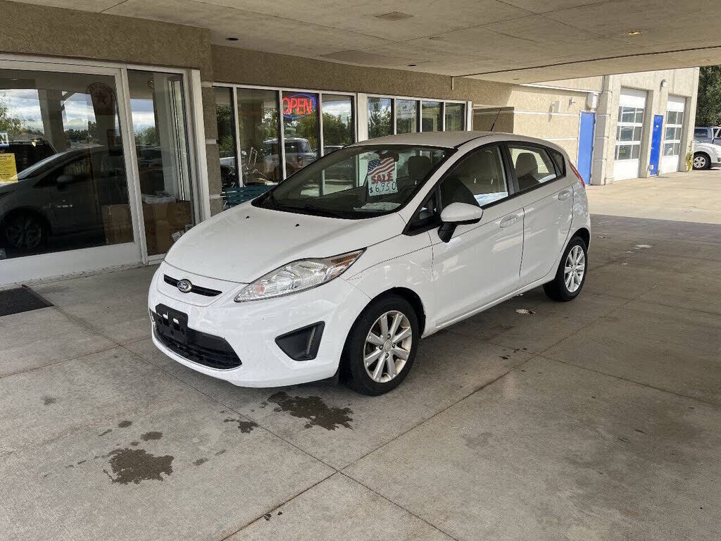 2013 FORD Fiesta