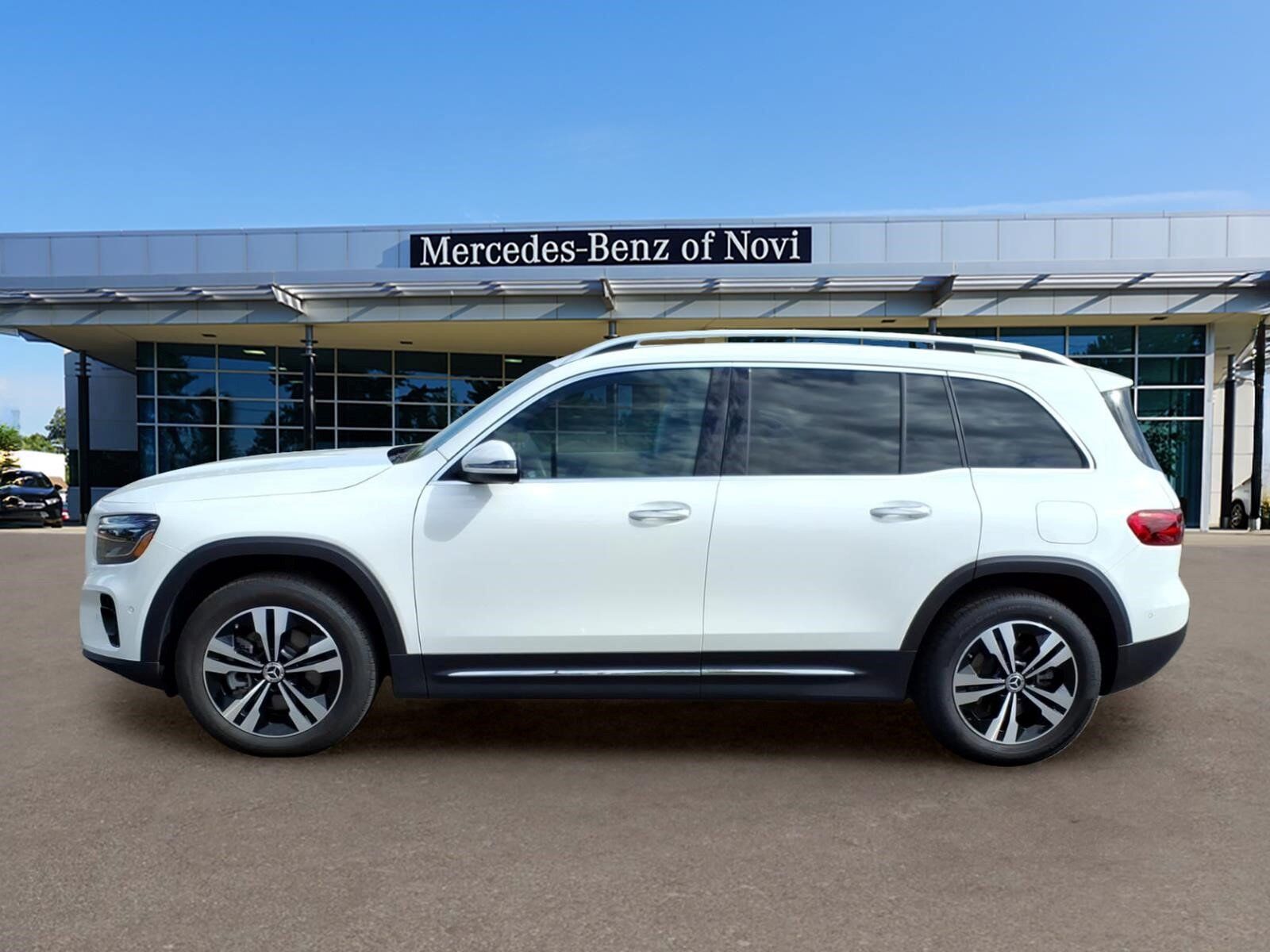 2025 Mercedes-Benz GLB-Class