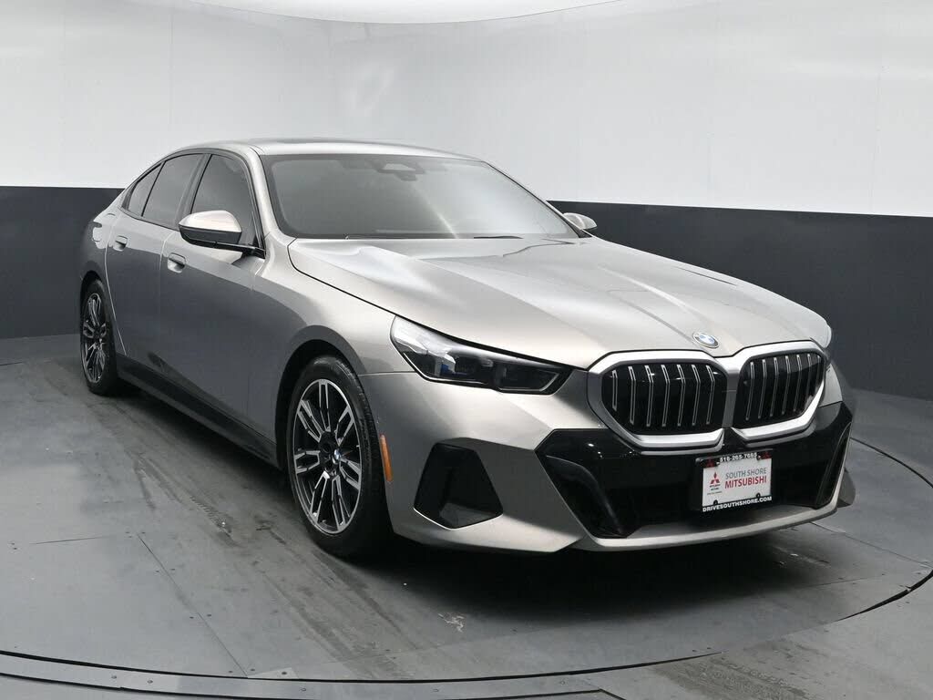 2024 BMW 530i