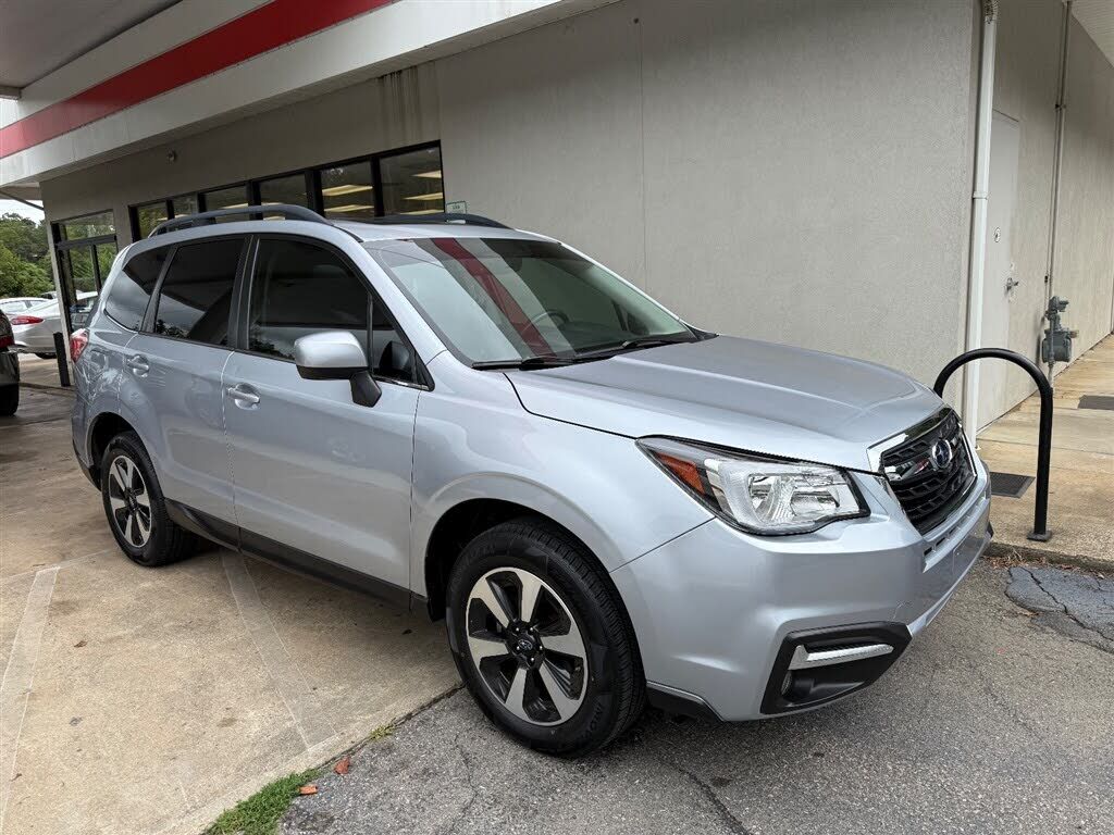 2018 SUBARU Forester