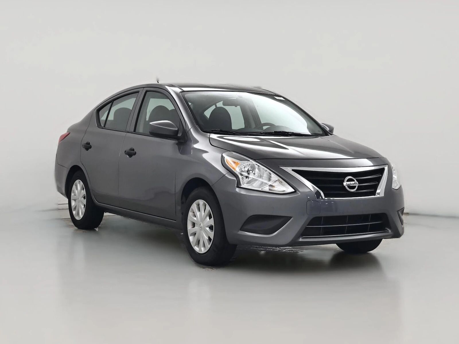 2017 NISSAN Versa