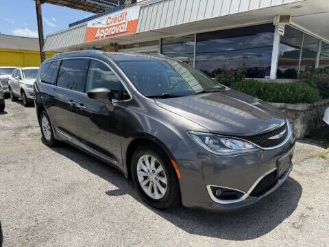 2019 CHRYSLER Pacifica