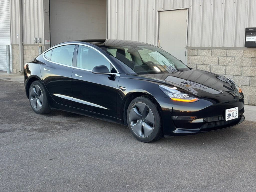 2019 TESLA Model 3