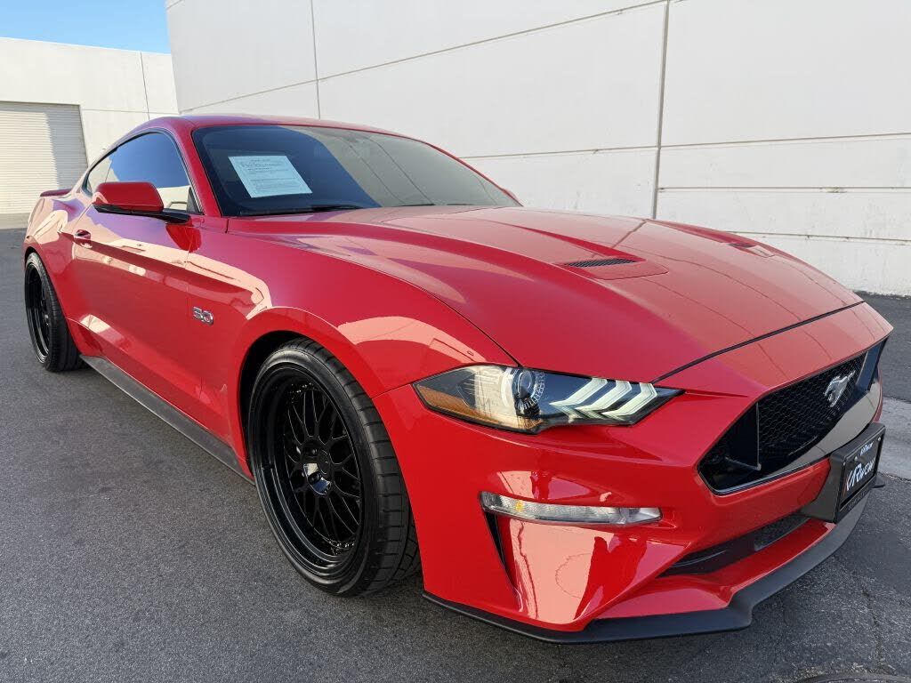 2019 FORD Mustang