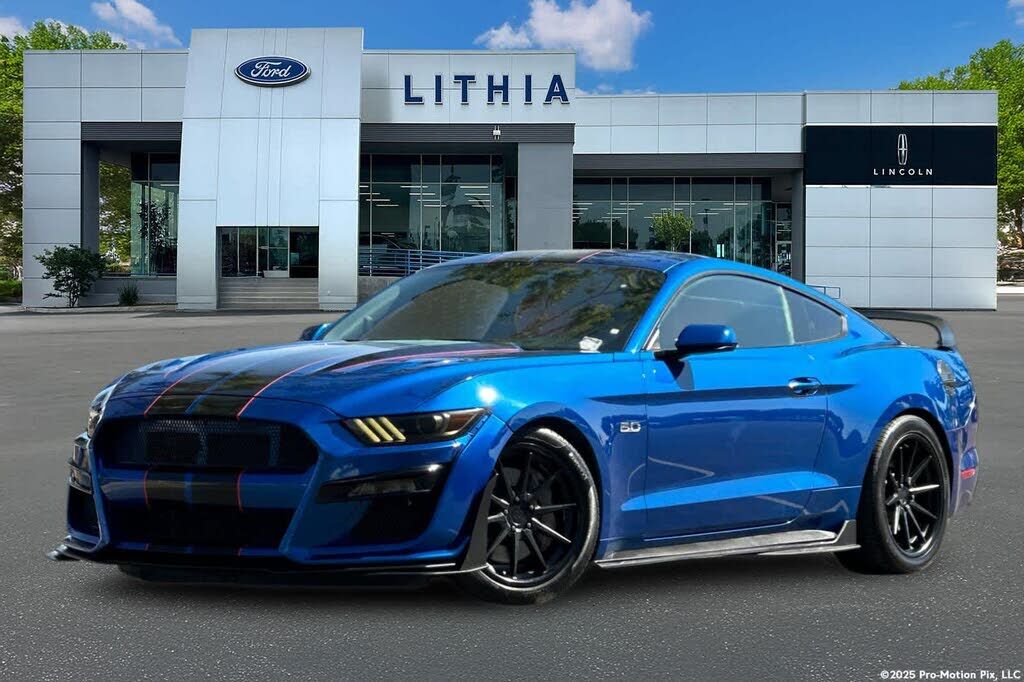2017 FORD Mustang