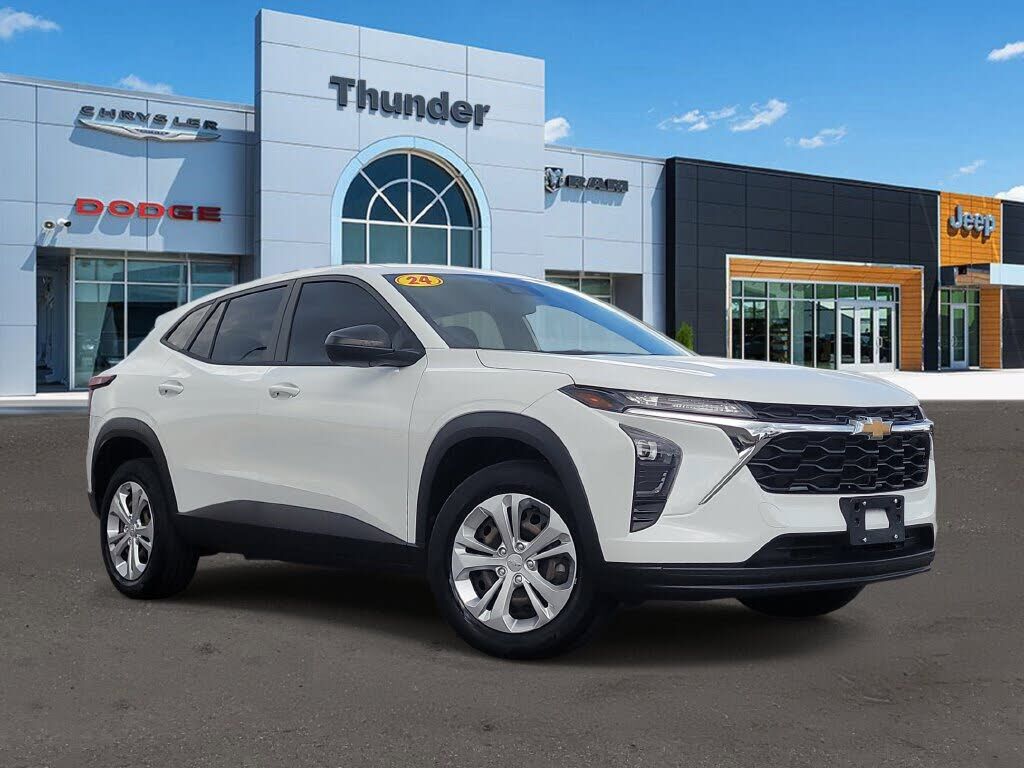 2024 CHEVROLET Trax