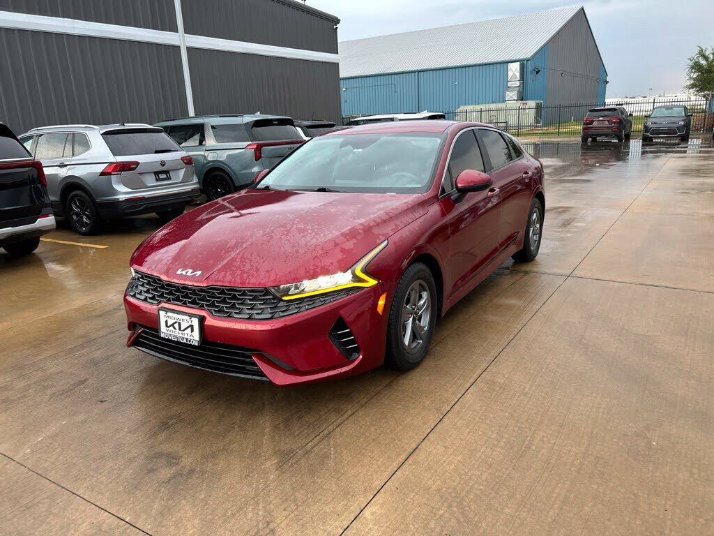 2022 KIA K5