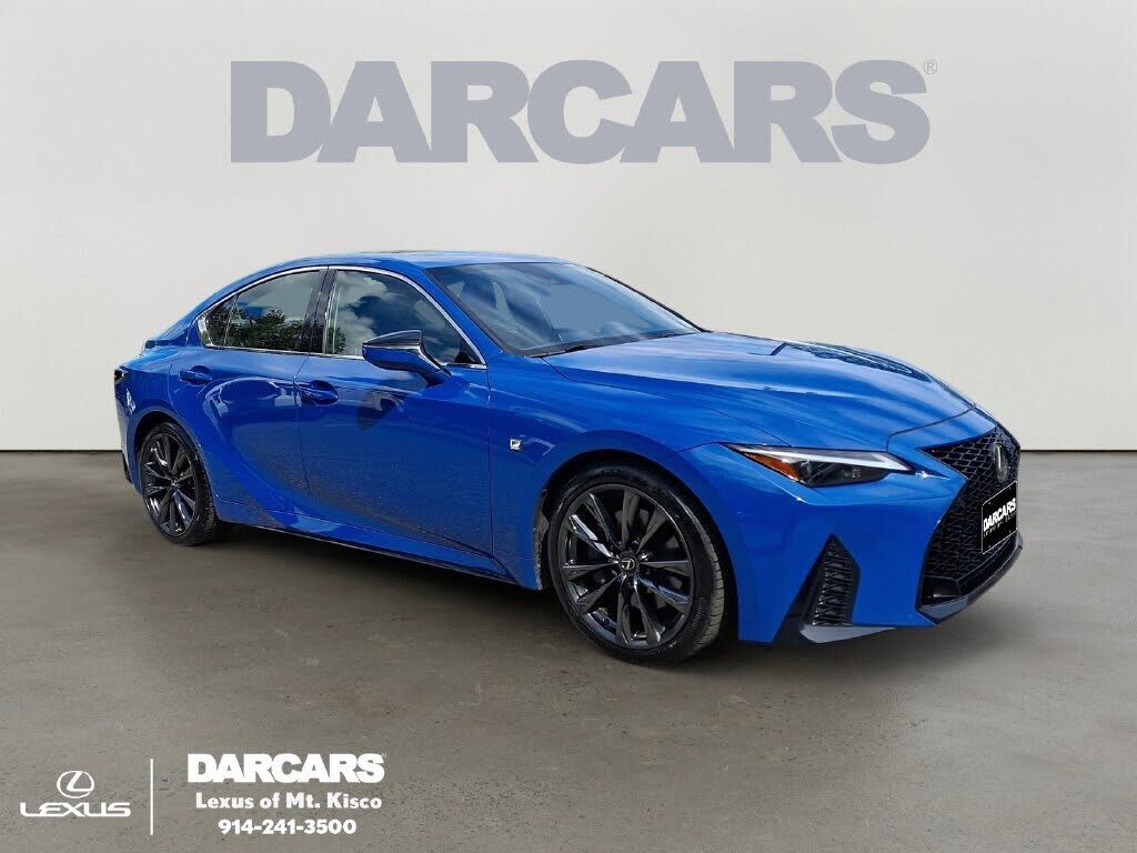 2023 LEXUS IS