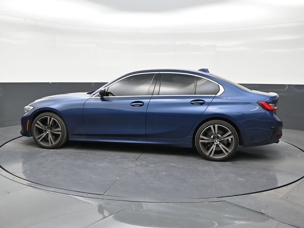 2022 BMW 330i