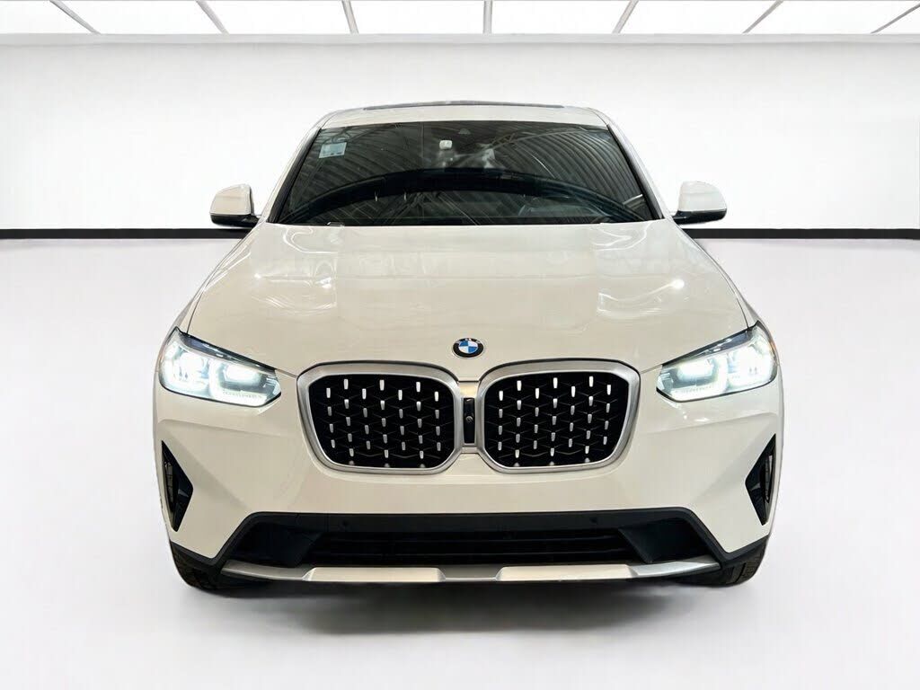 2022 BMW X4