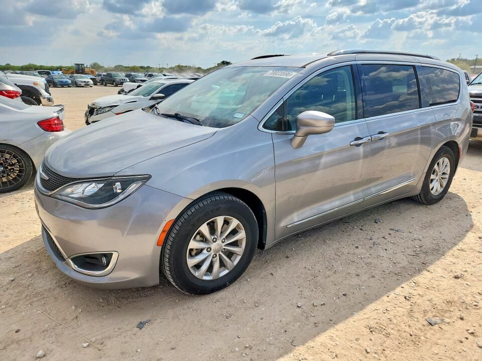 2018 CHRYSLER Pacifica