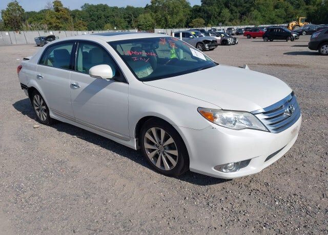 2012 TOYOTA Avalon