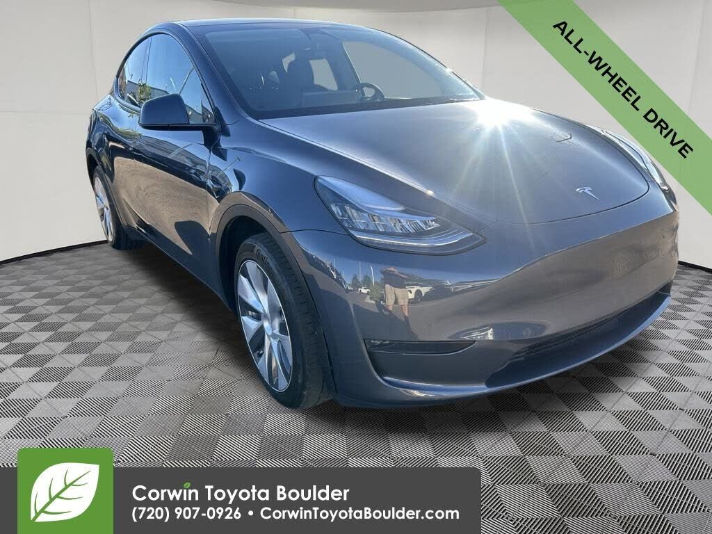 2023 TESLA Model Y