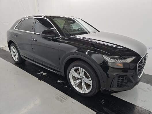 2023 AUDI Q8