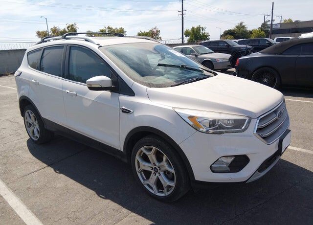2017 FORD Escape