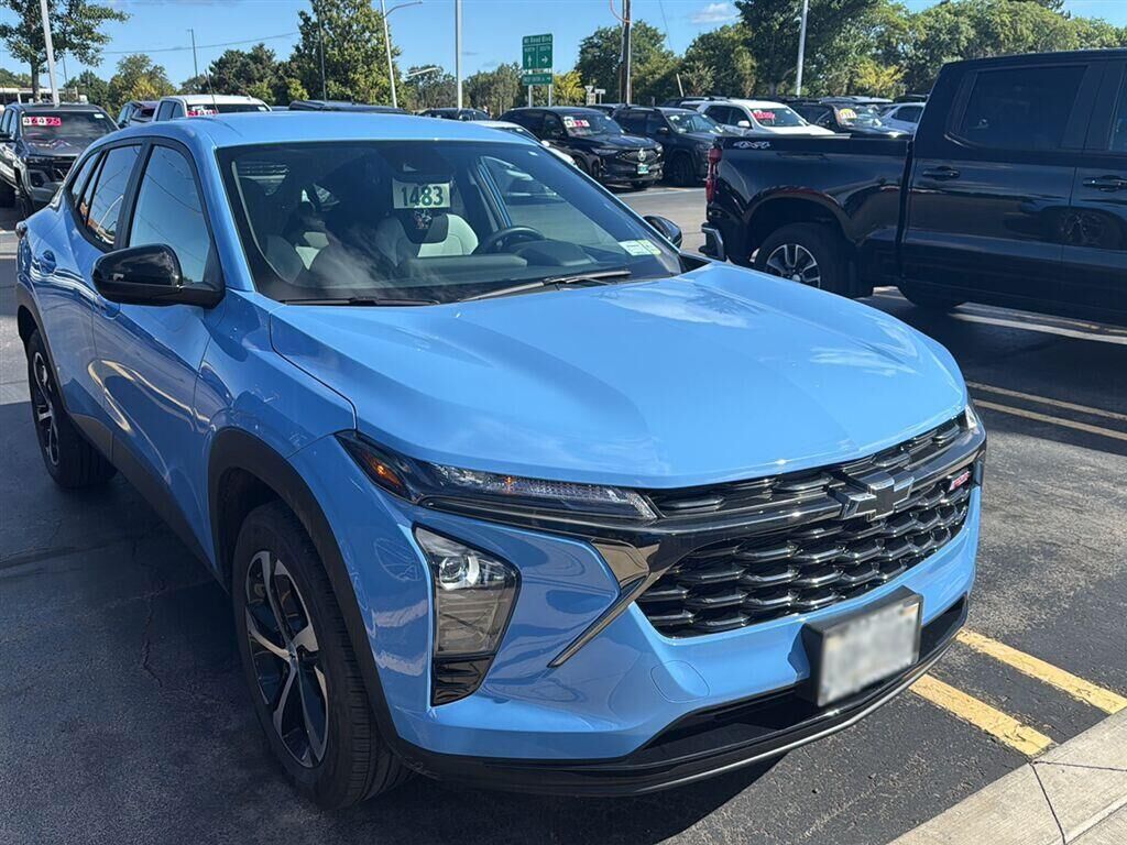 2024 CHEVROLET Trax