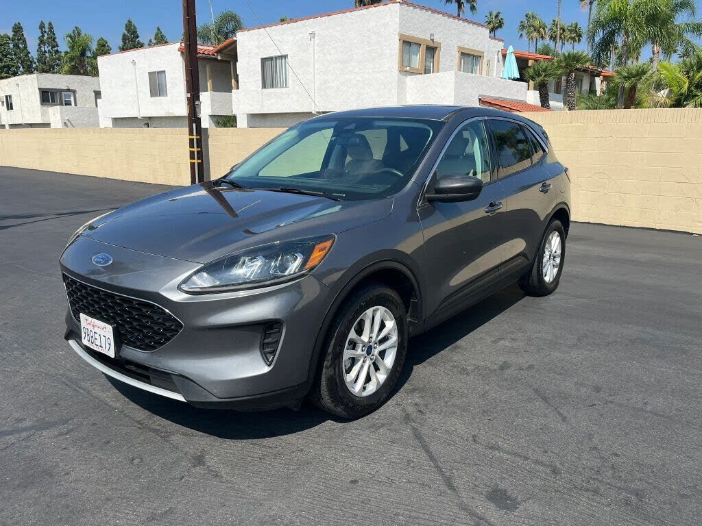 2022 FORD Escape