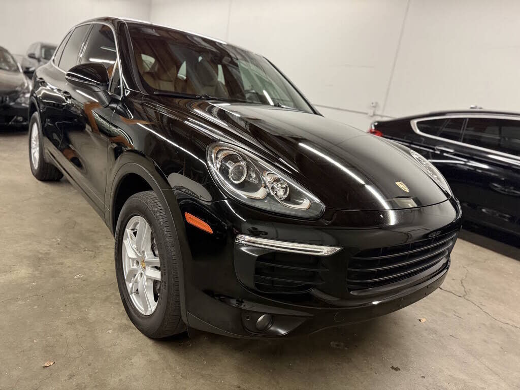 2016 PORSCHE Cayenne