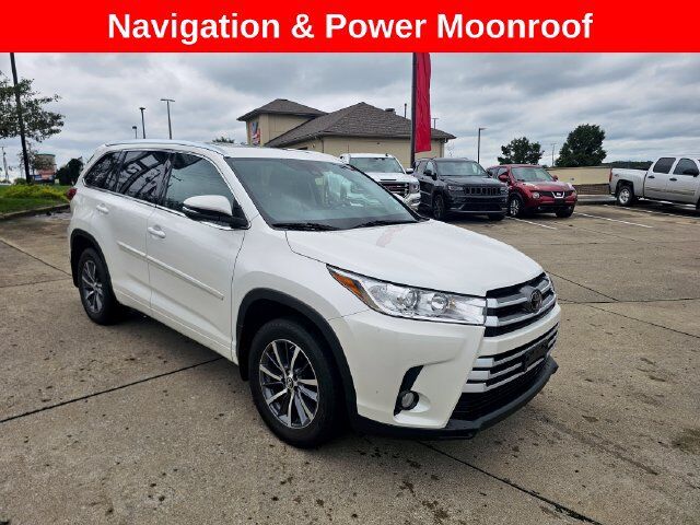 2017 TOYOTA Highlander
