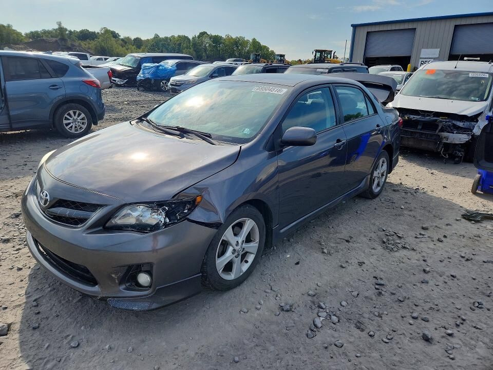 2013 TOYOTA Corolla