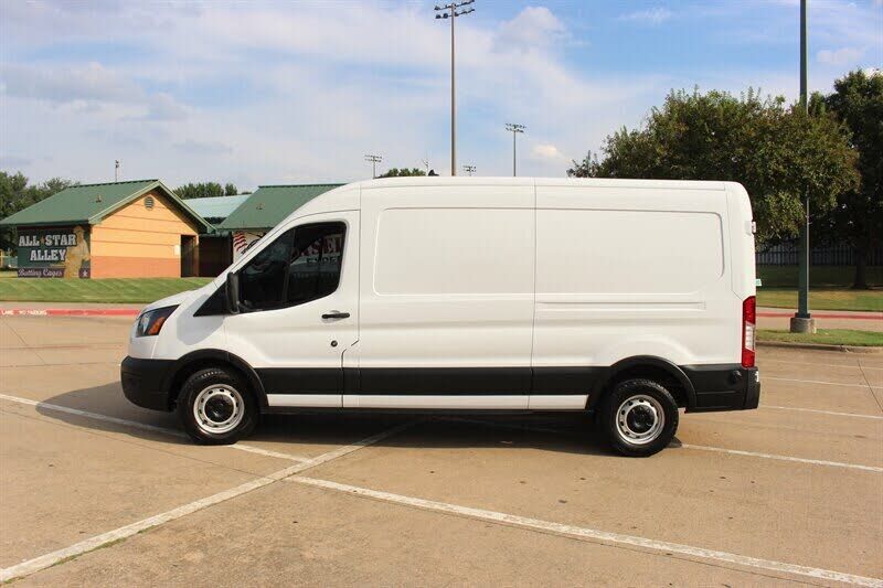 2024 FORD Transit
