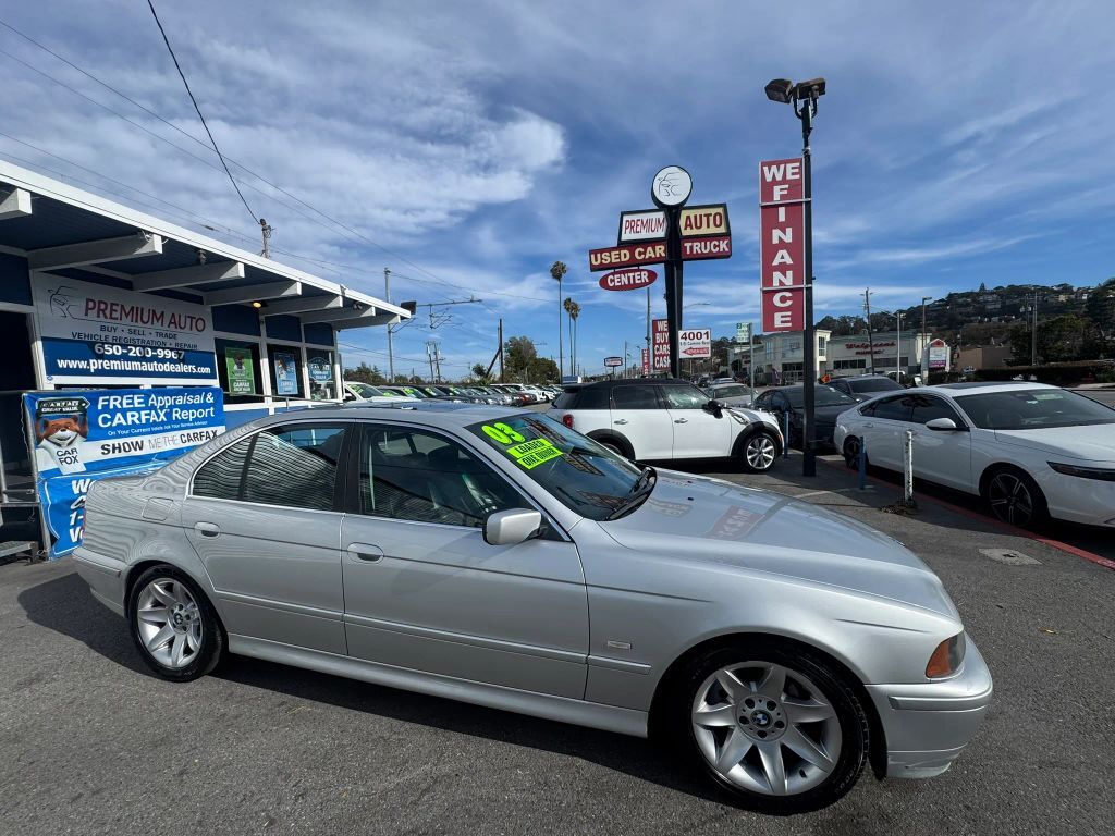 2003 BMW 525iA