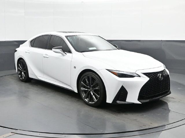 2024 LEXUS IS