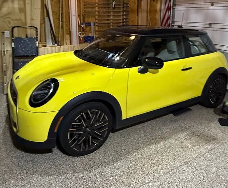 2025 MINI Hardtop