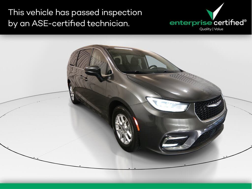 2023 CHRYSLER Pacifica