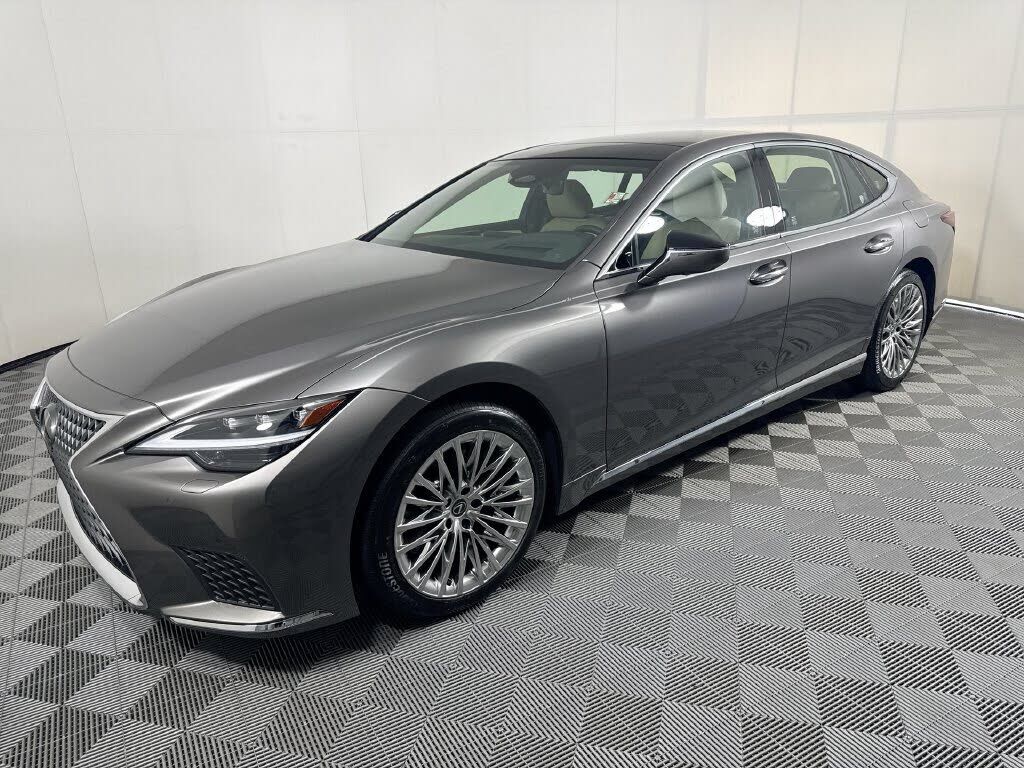 2024 LEXUS LS