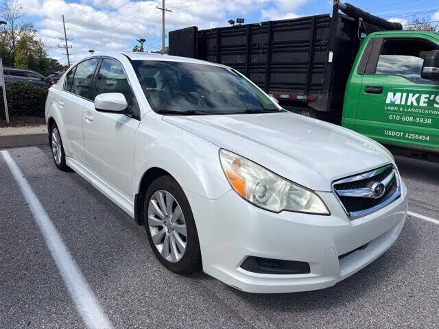 2011 SUBARU Legacy