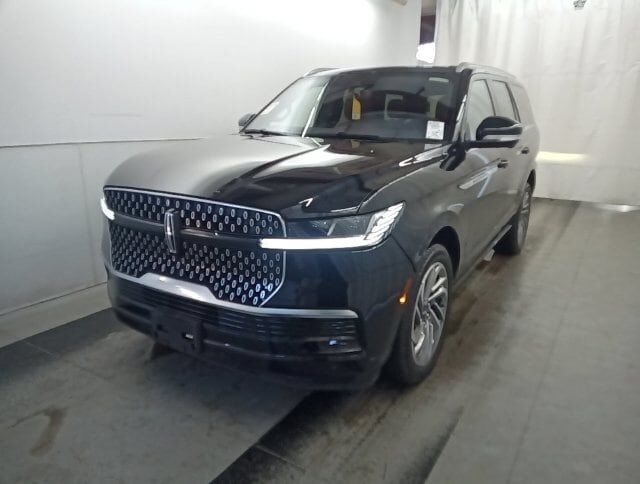 2025 LINCOLN Navigator