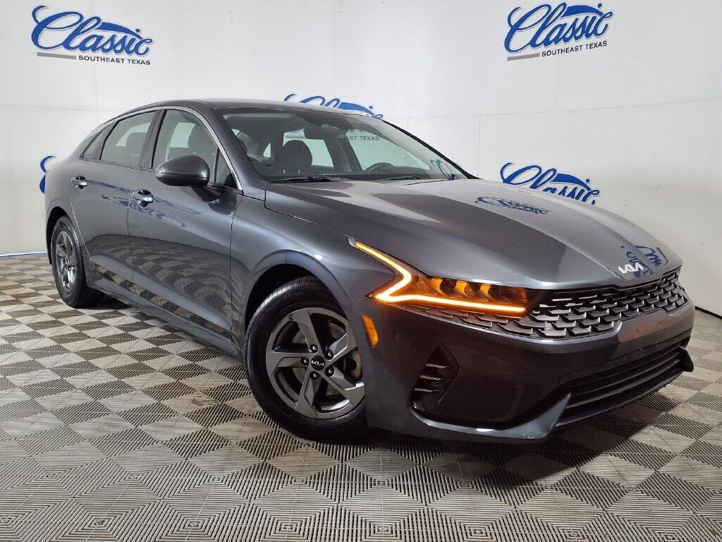 2022 KIA K5