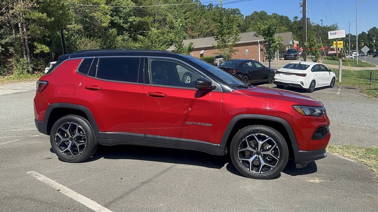 2025 JEEP Compass