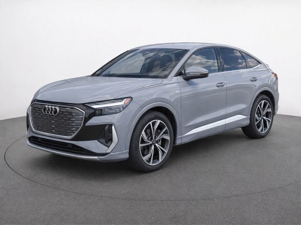 2023 AUDI Q4