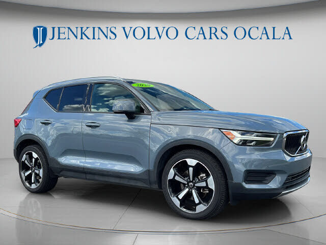2020 VOLVO XC40
