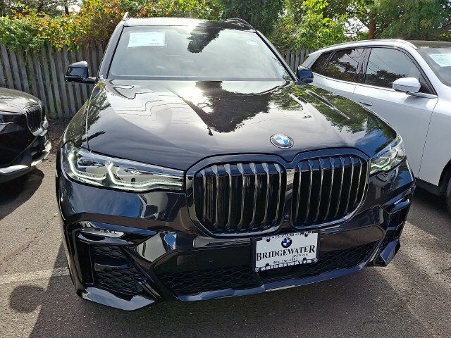 2022 BMW X7
