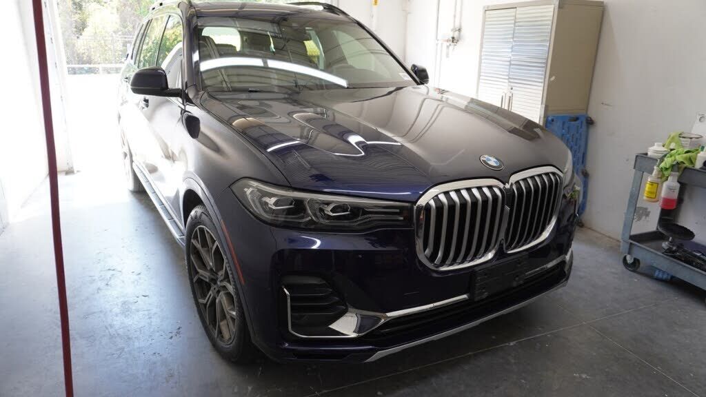 2021 BMW X7